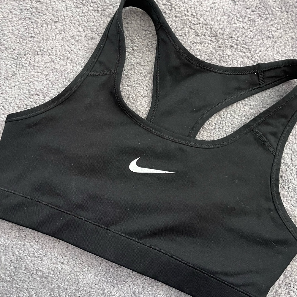 Nike bra size medium black